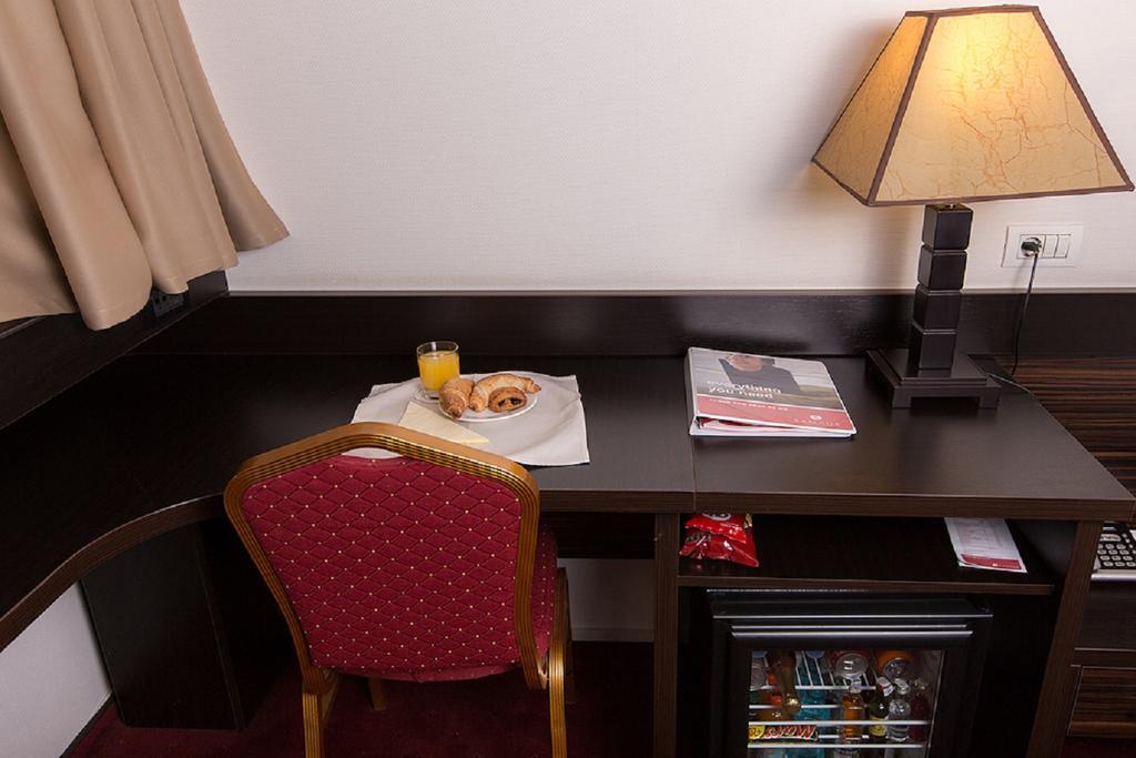 Ramada Iasi City Center Eksteriør billede